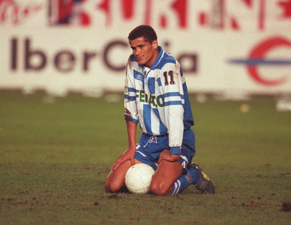 队保持防线 队保持防线