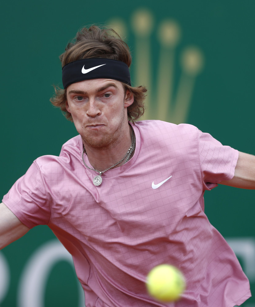 更在于精神 更在于精神