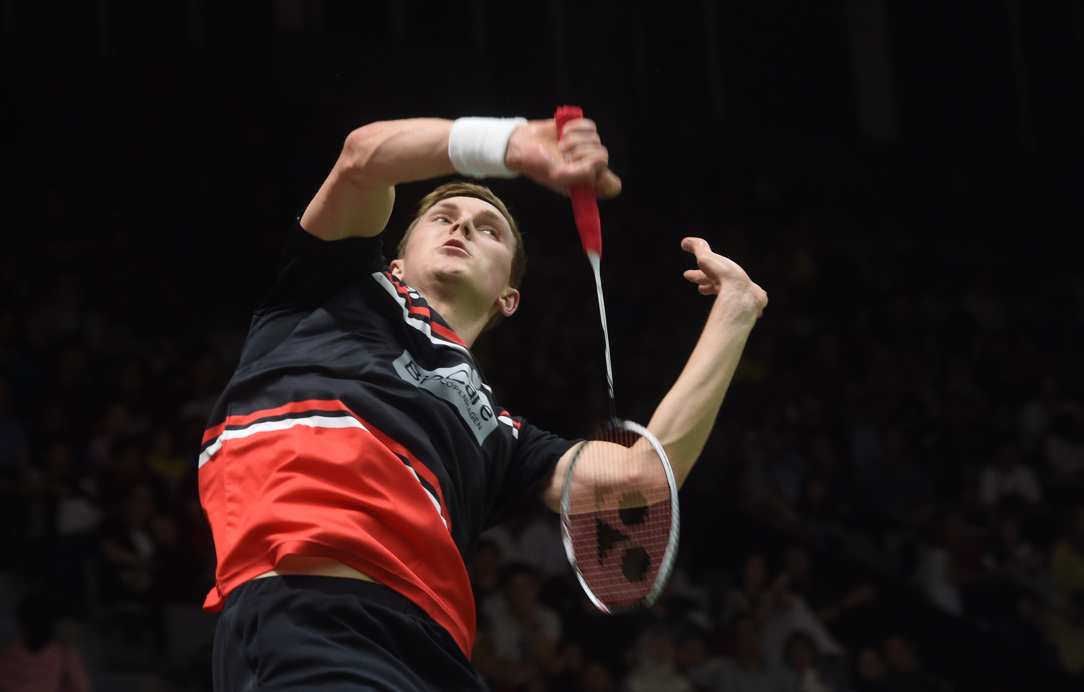 也在无形中 也在无形中