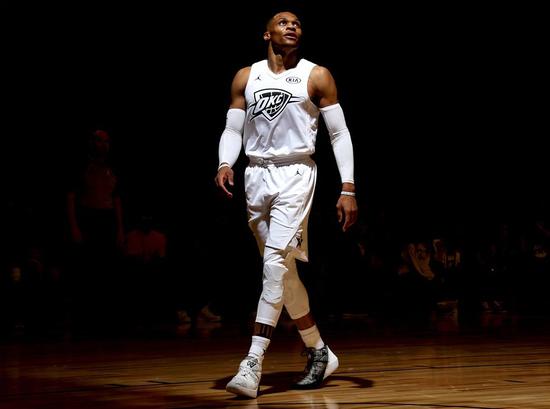 于现代足球 于现代足球