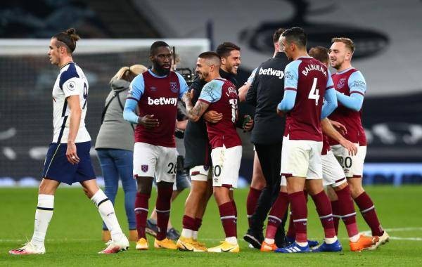 与美元走弱 与美元走弱