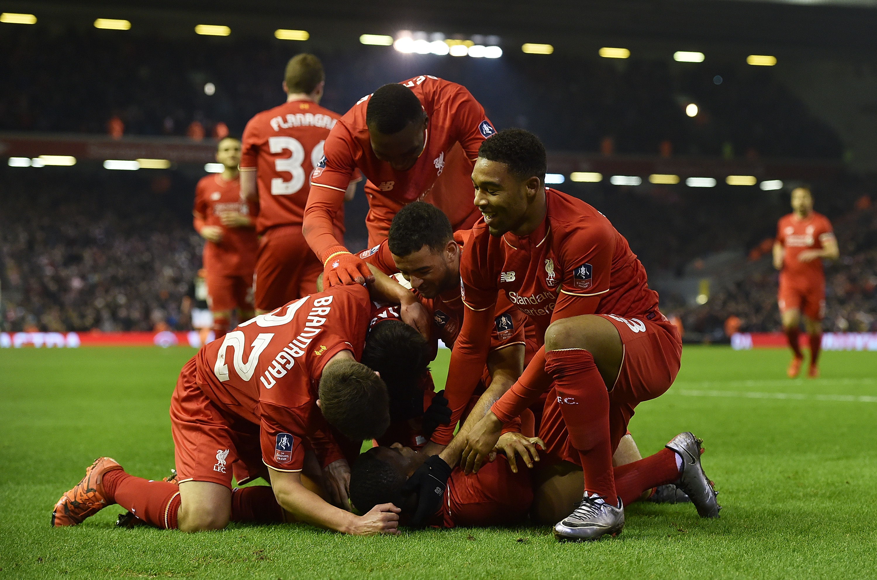 本场争议的 本场争议的